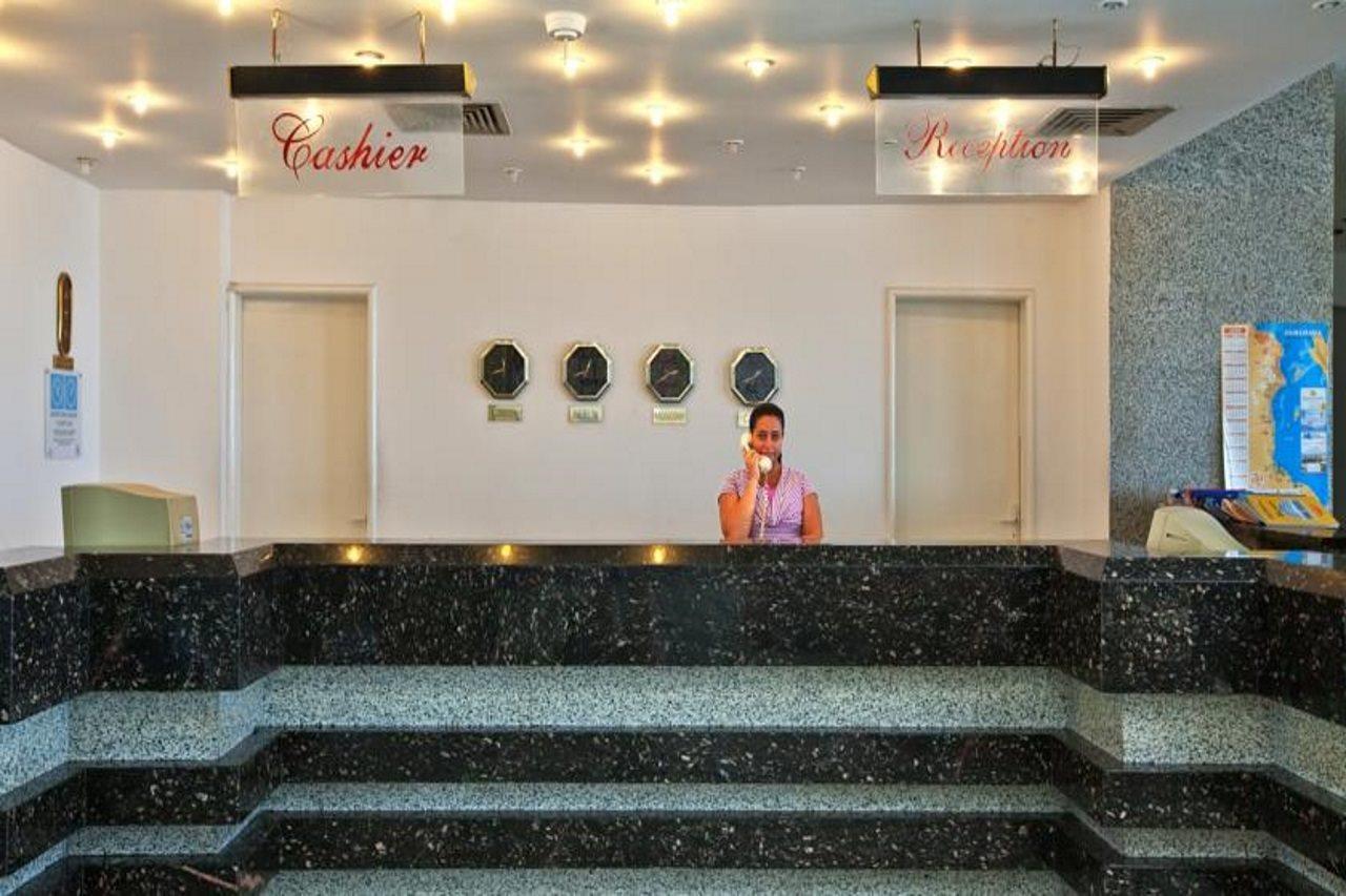 Beirut Hotel Хургада Екстериор снимка