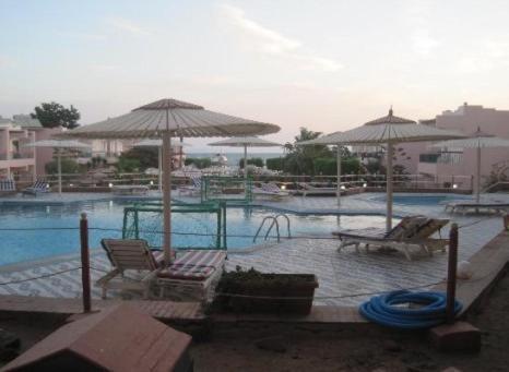 Beirut Hotel Хургада Екстериор снимка