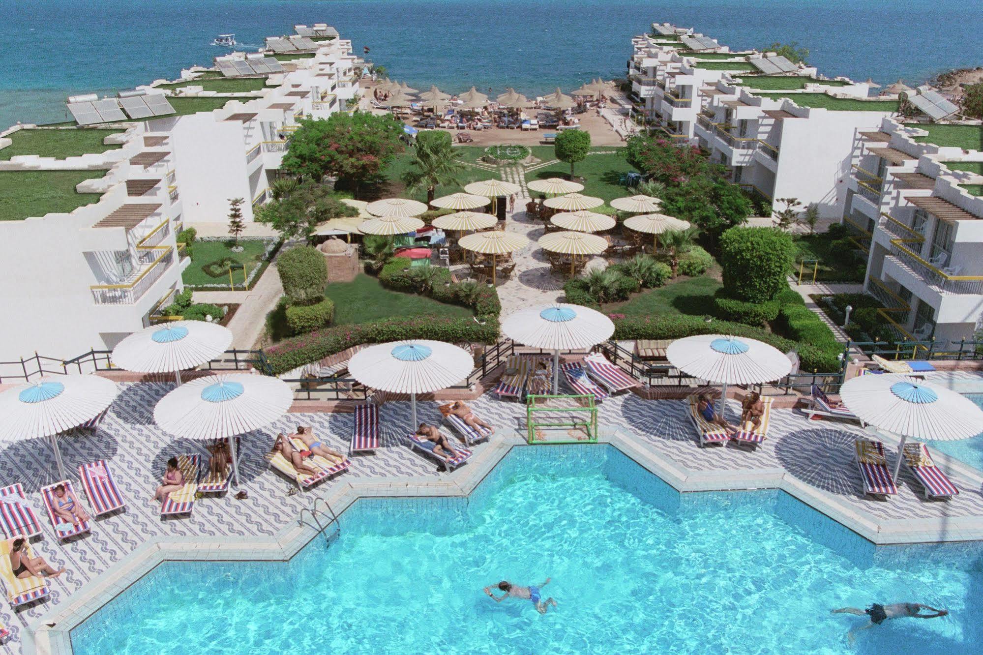 Beirut Hotel Хургада Екстериор снимка