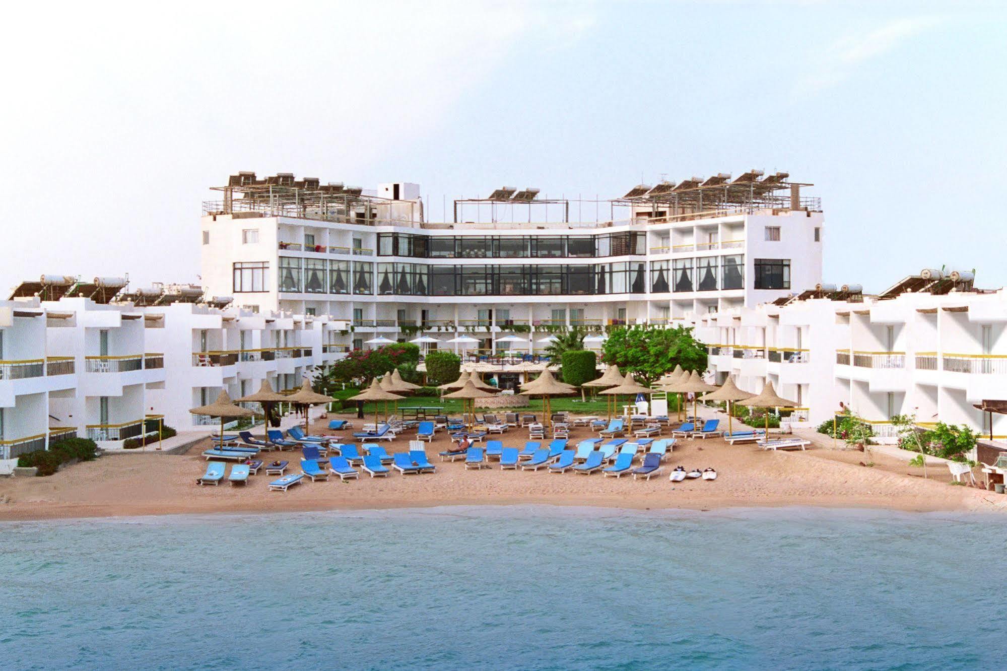 Beirut Hotel Хургада Екстериор снимка