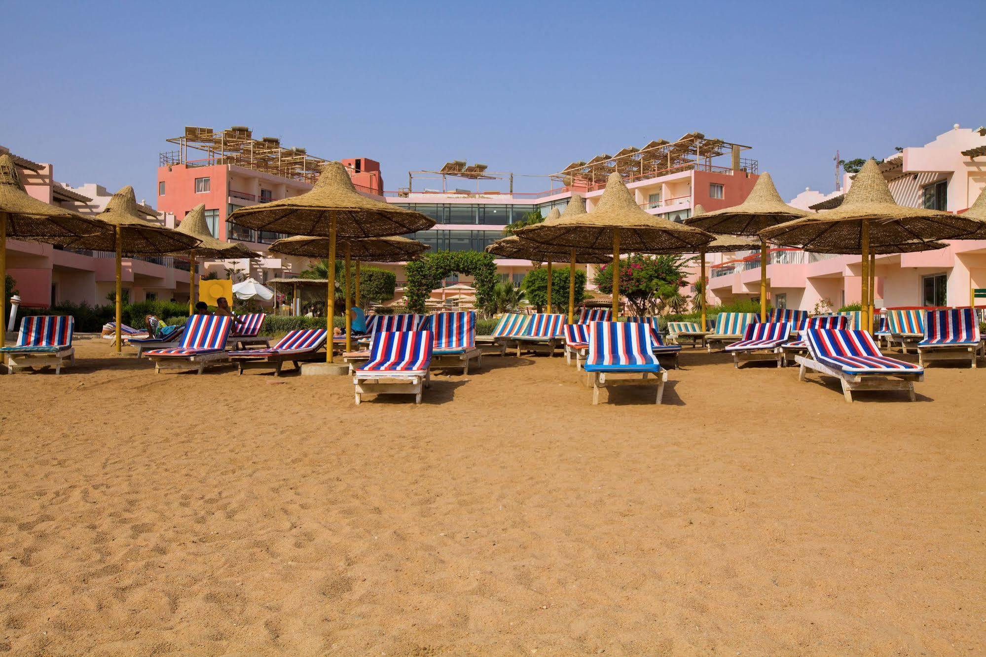 Beirut Hotel Хургада Екстериор снимка